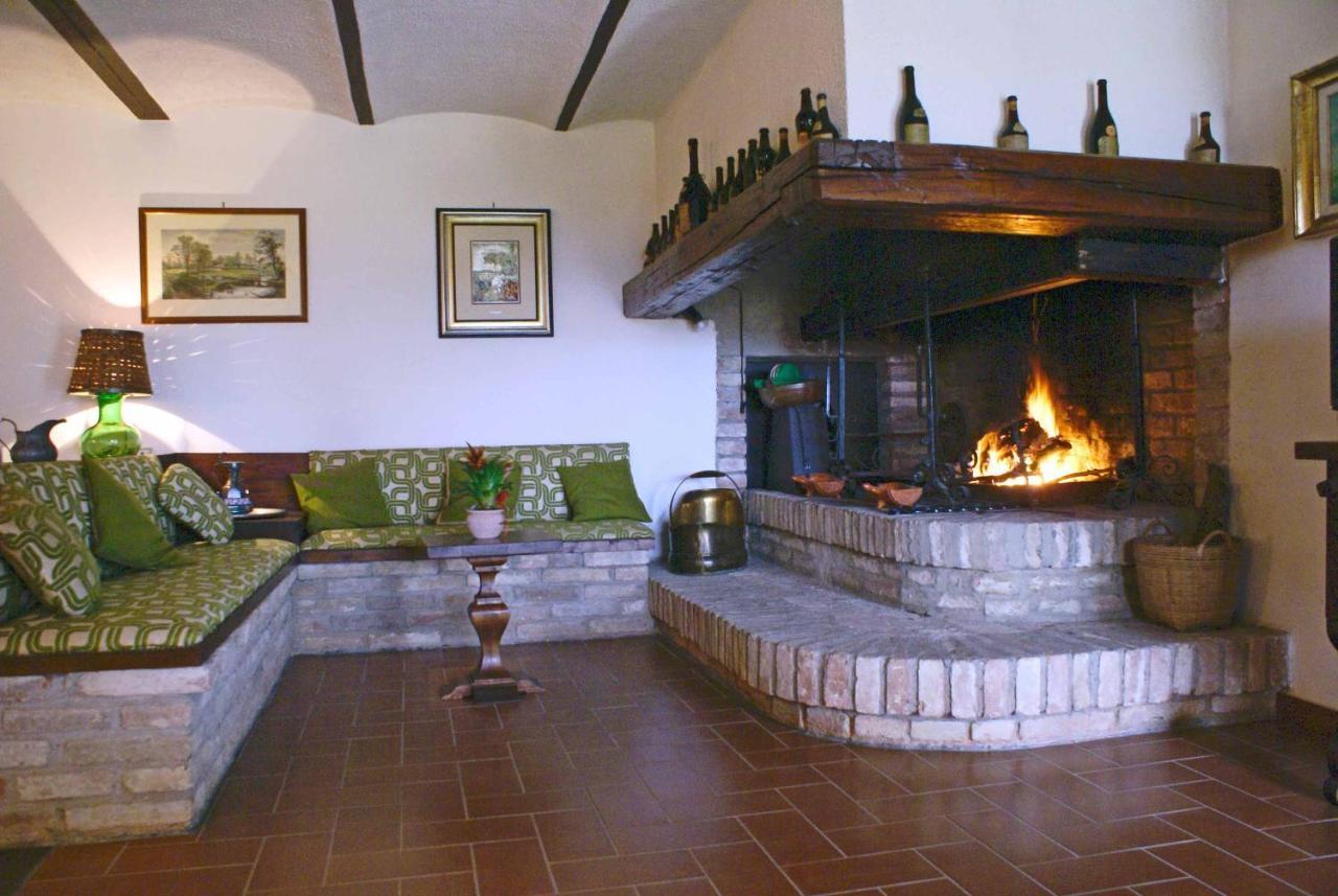 Gorgeous 2-Storey Villa With A Large Private Pool Todi Extérieur photo